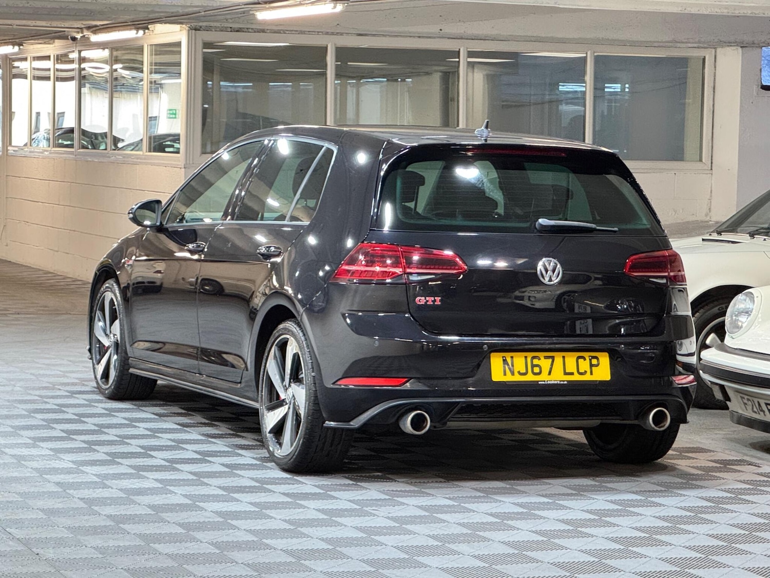 Used Volkswagen Golf 2017 for sale - 77658062: Photo 3