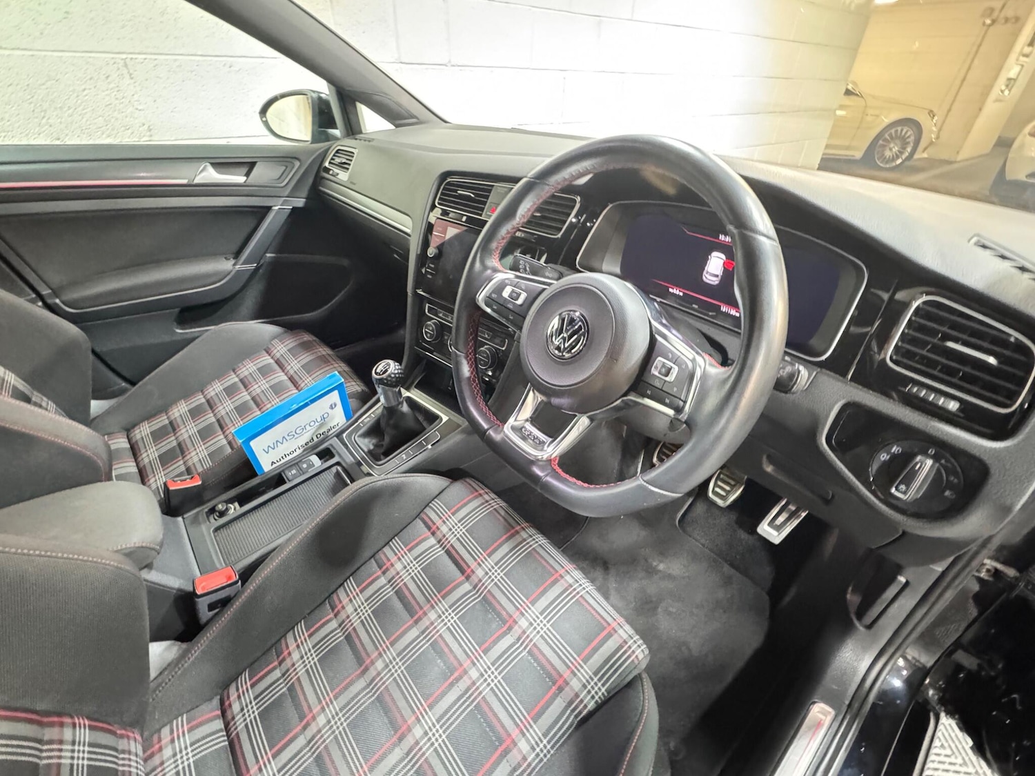 Used Volkswagen Golf 2017 for sale - 77658062: Photo 9