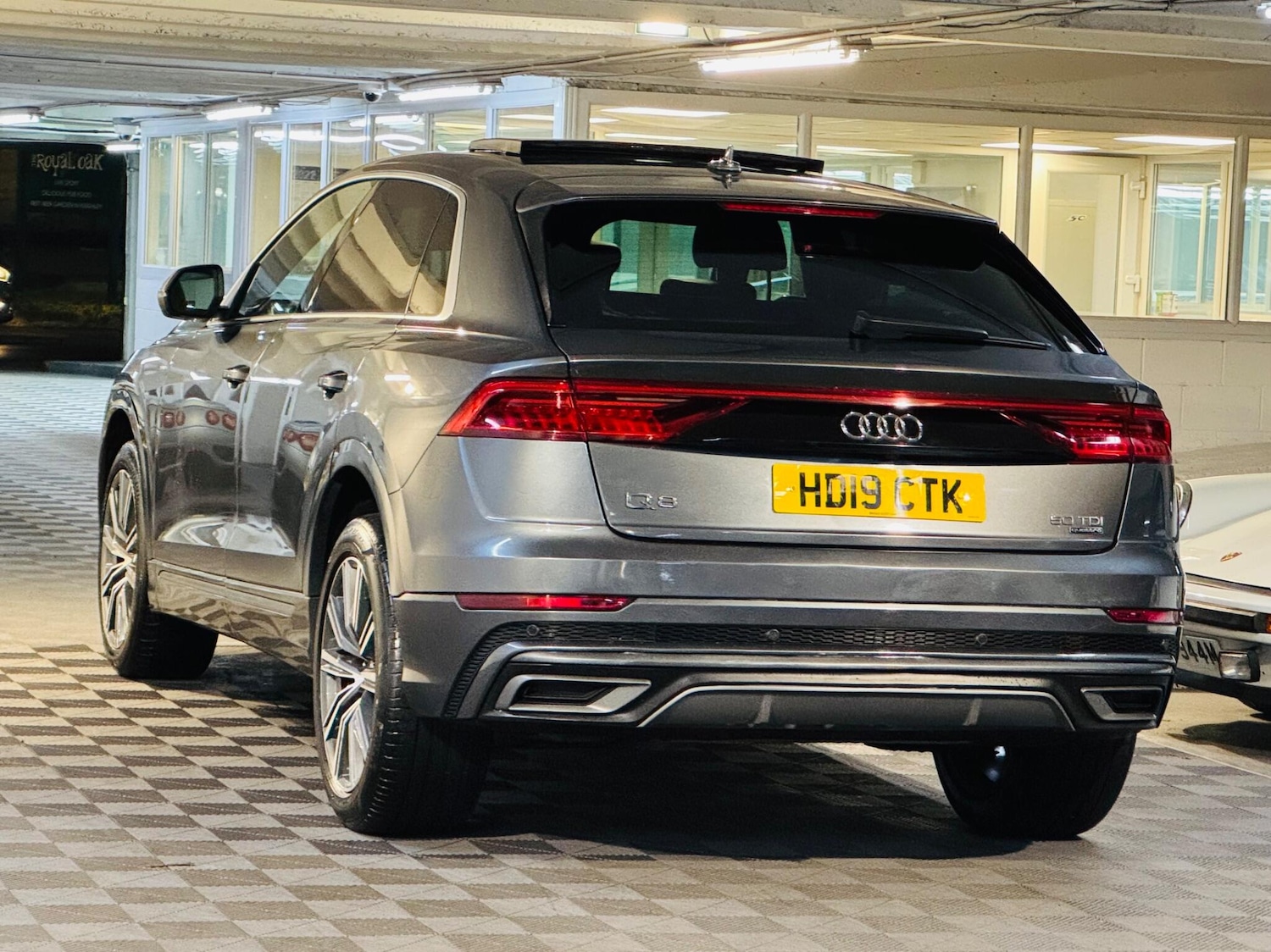 Used Audi Q8 2019 for sale - 77131437: Photo 3