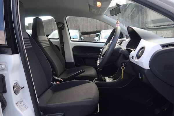 Used Volkswagen up! 2016 for sale - 73133384: Photo 7