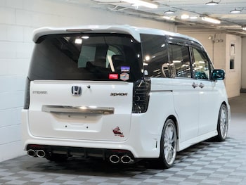 Used Honda Stepwagon 2012 for sale - 77344343: Photo