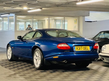 Used Jaguar XK8 1998 for sale - 76991133: Photo
