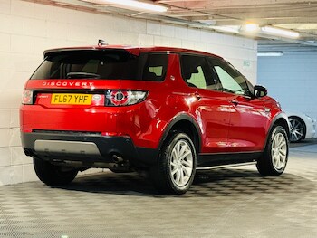 Used Land Rover Discovery Sport 2017 for sale - 76476422: Photo