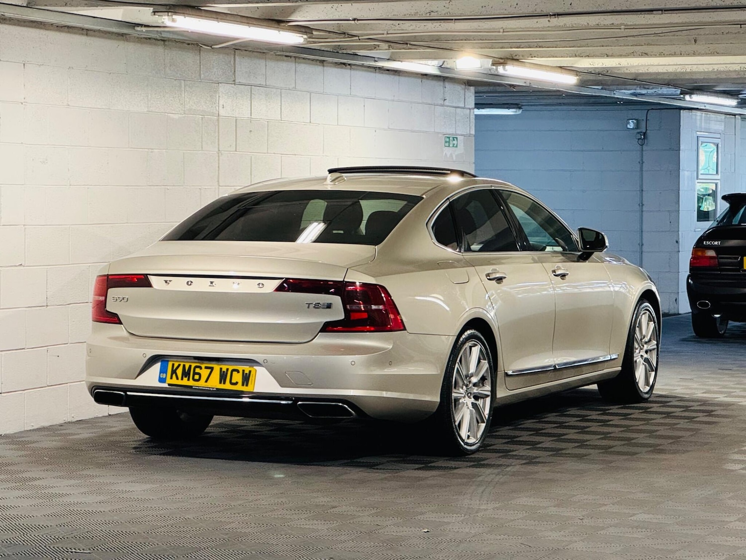 Used Volvo S90 2017 for sale - 75506772: Photo 4