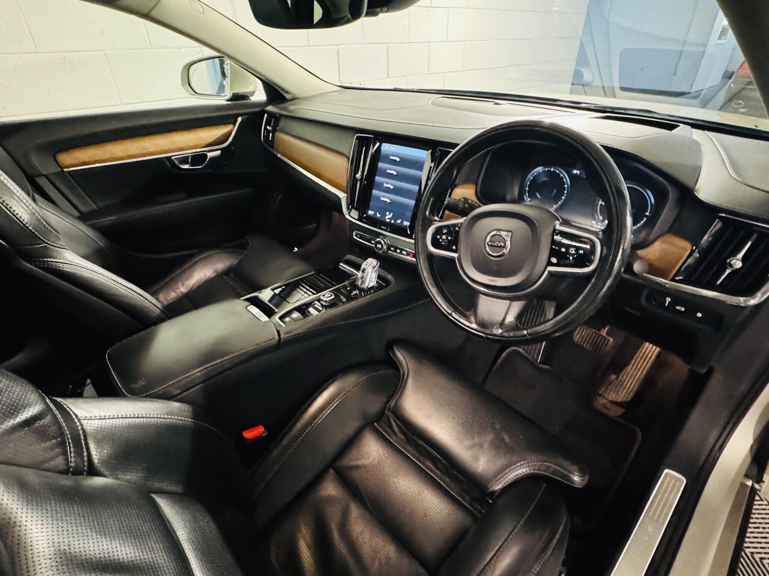 Used Volvo S90 2017 for sale - 75506772: Photo 8