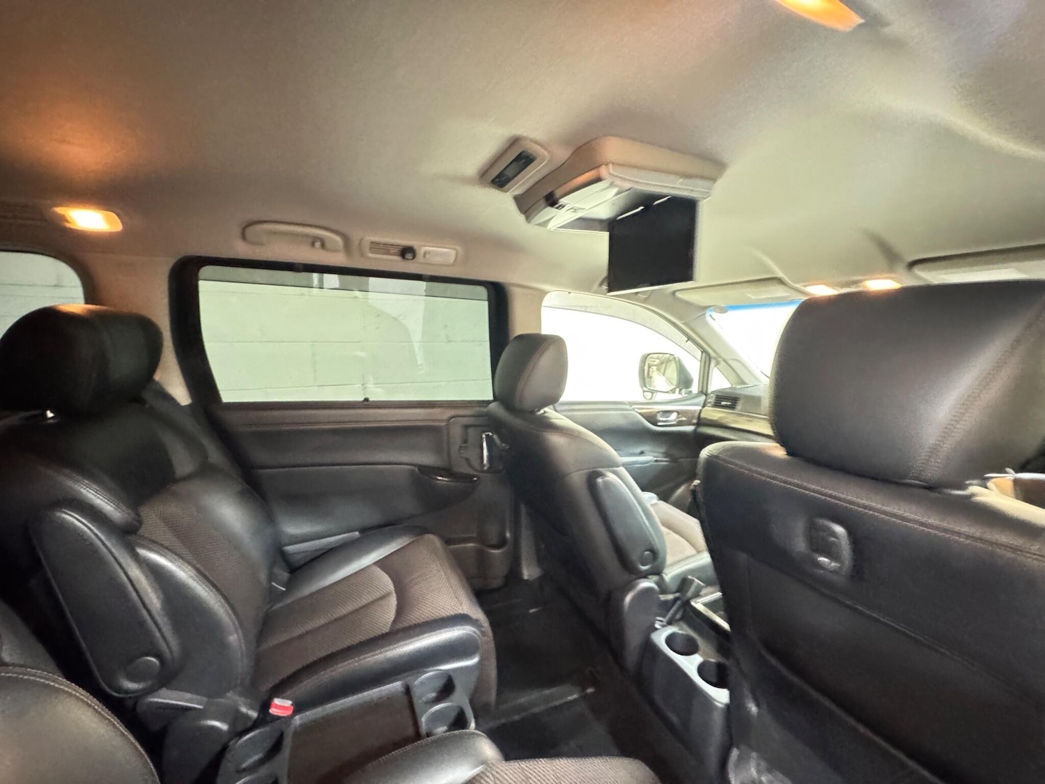 Used Nissan Elgrand for sale - 77351583: Photo 10