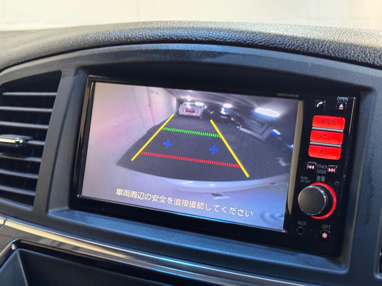 Used Nissan Elgrand for sale - 77351583: Photo 13