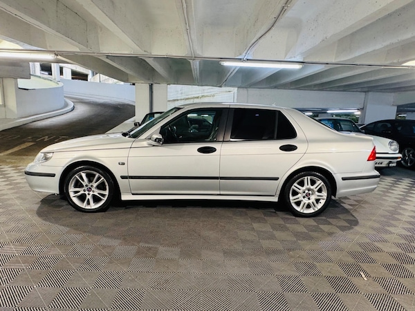 Used Saab 9-5 2004 for sale - 76251260: Photo 2