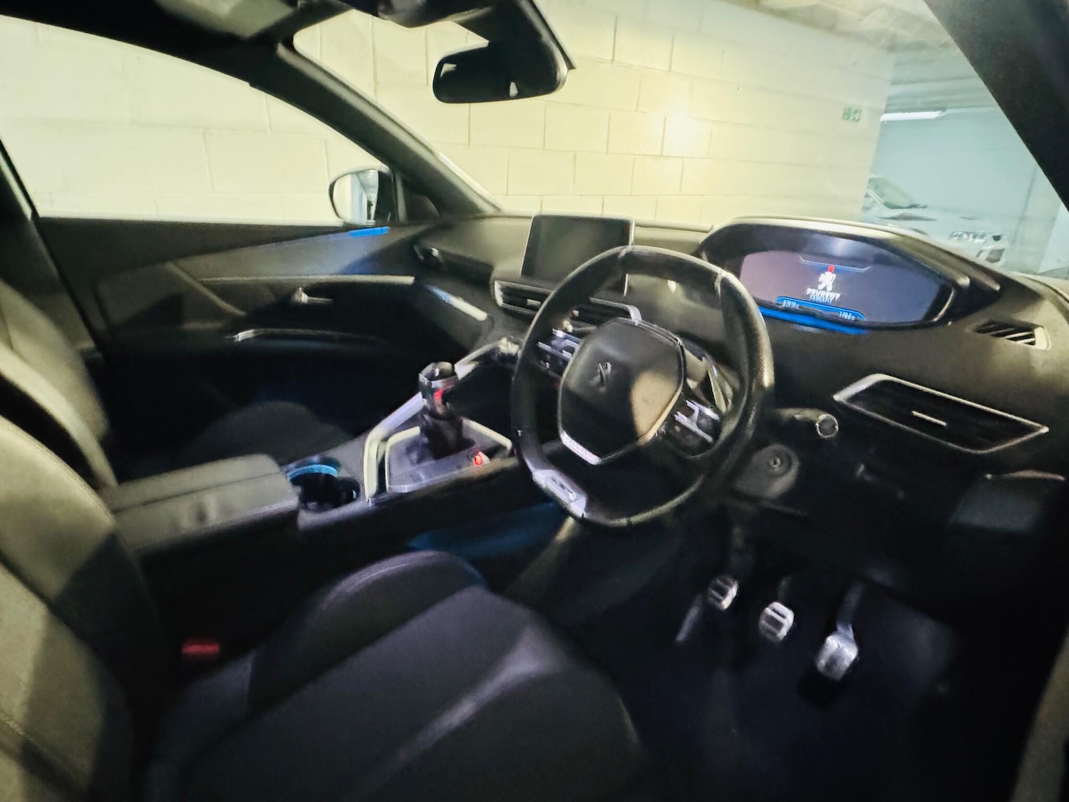 Used Peugeot 3008 2018 for sale - 76399139: Photo 8