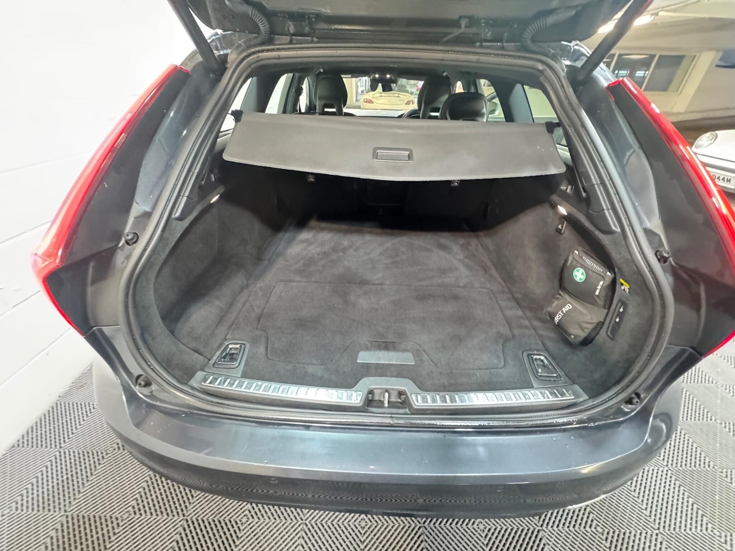 Used Volvo V90 2018 for sale - 77523836: Photo 13