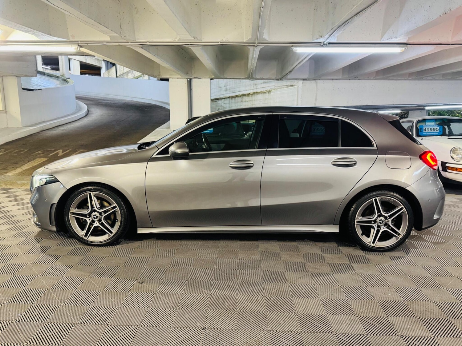 Used Mercedes-Benz A-Class 2019 for sale - 76823518: Photo 2