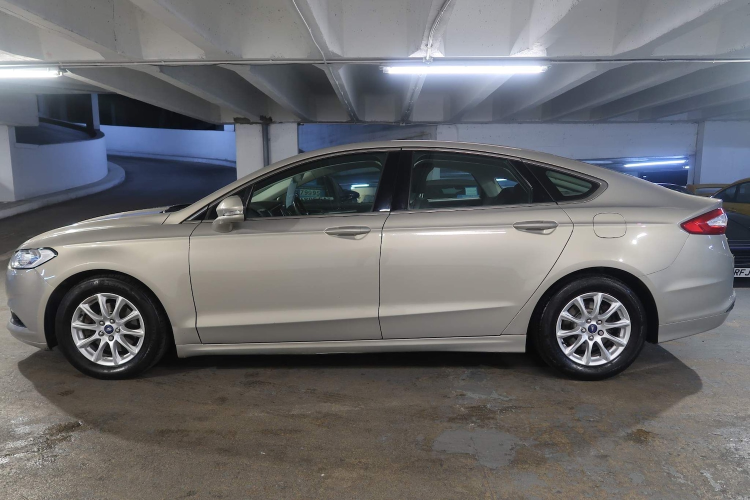 Used Ford Mondeo 2016 for sale - 76989940: Photo 2