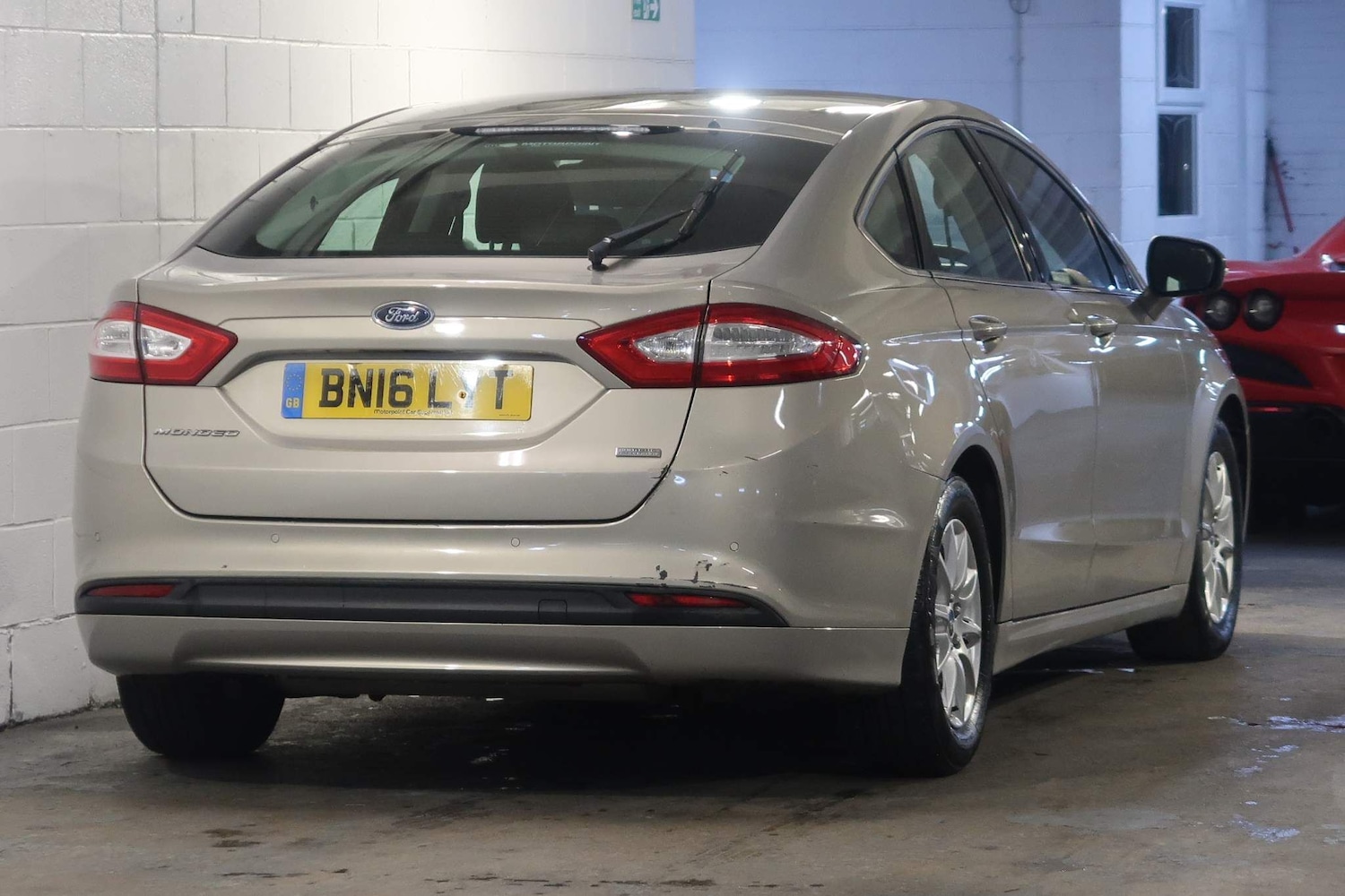 Used Ford Mondeo 2016 for sale - 76989940: Photo 4