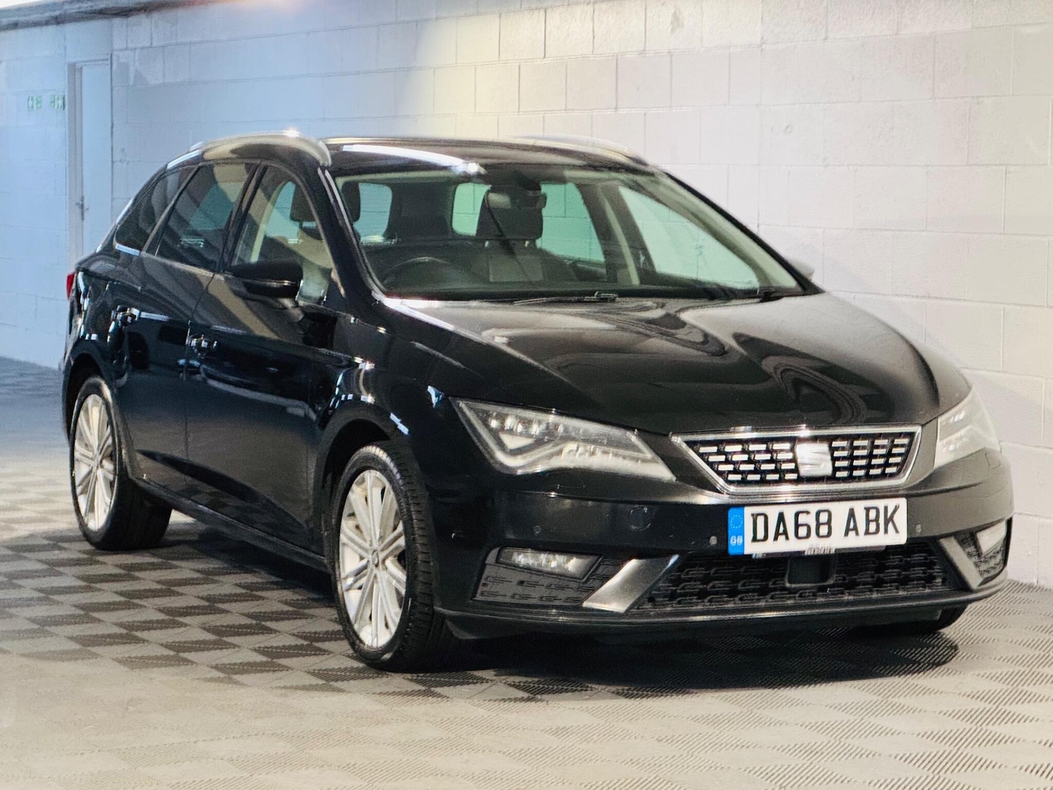 Used SEAT Leon 2018 for sale - 76388176: Photo 1