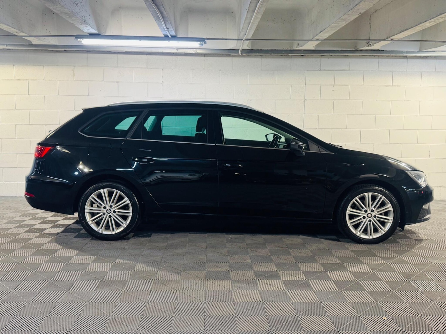 Used SEAT Leon 2018 for sale - 76388176: Photo 5