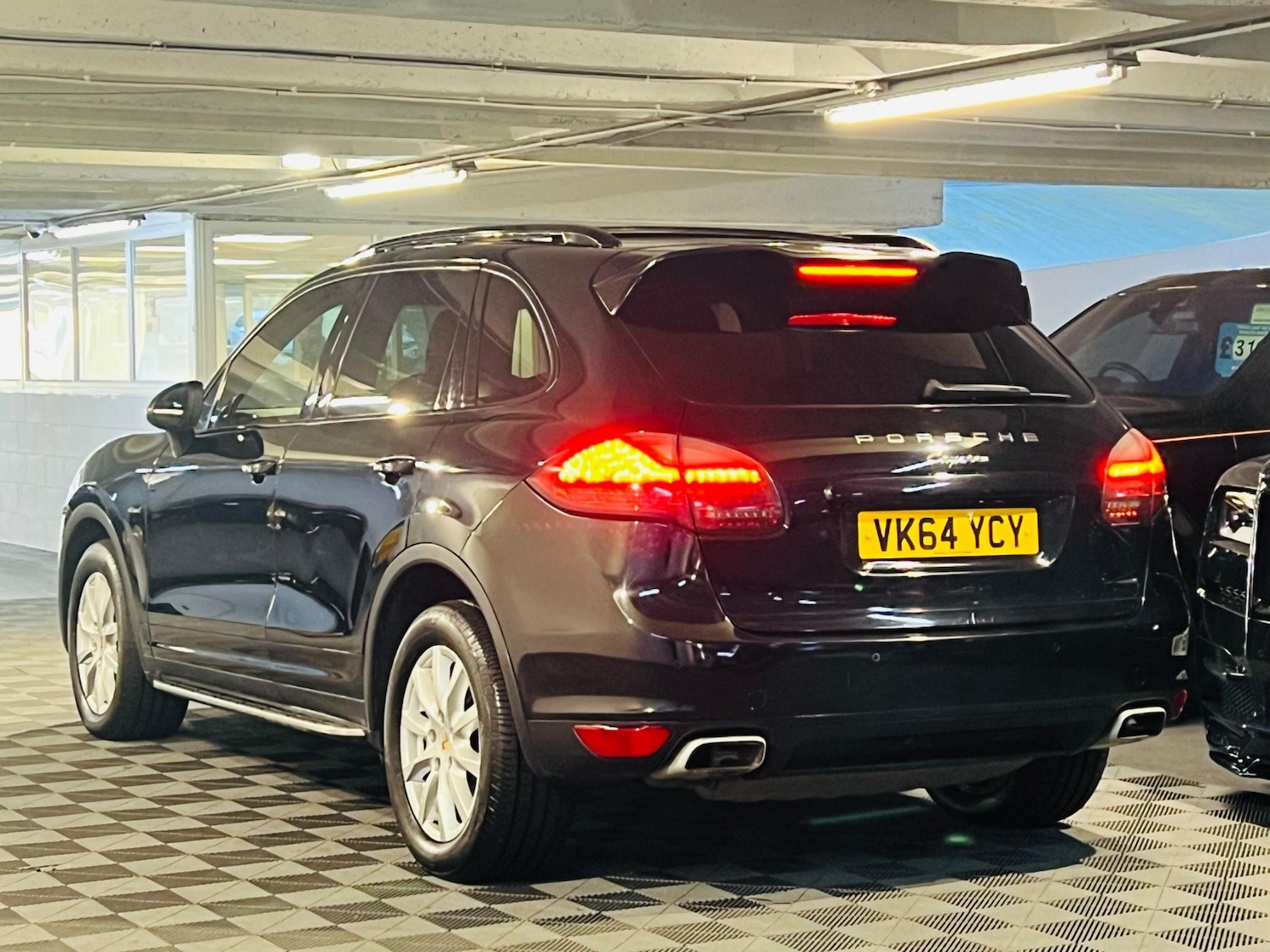 Used Porsche Cayenne 2014 for sale - 76993218: Photo 3