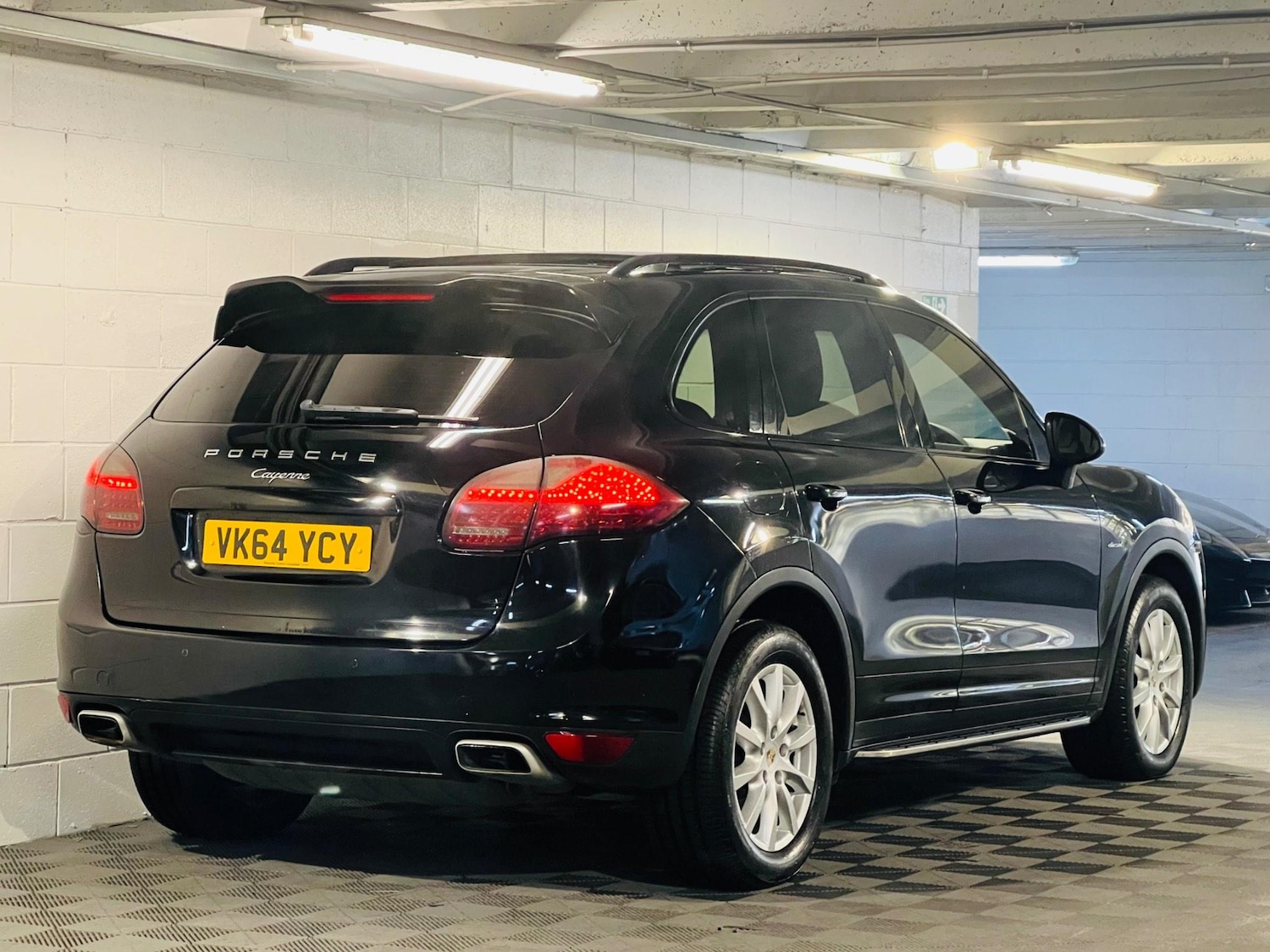 Used Porsche Cayenne 2014 for sale - 76993218: Photo 4