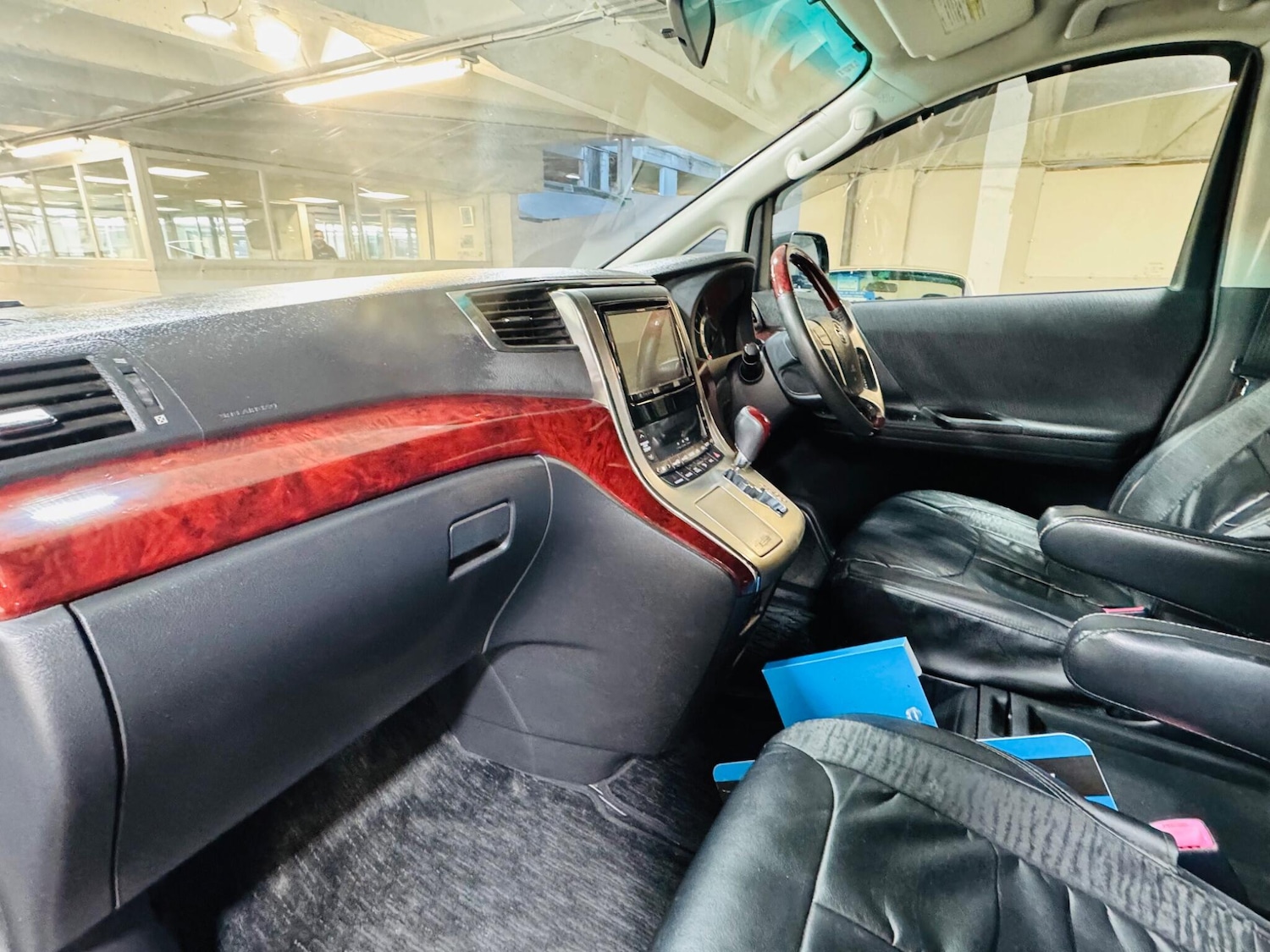 Used Toyota Vellfire for sale - 77351627: Photo 11