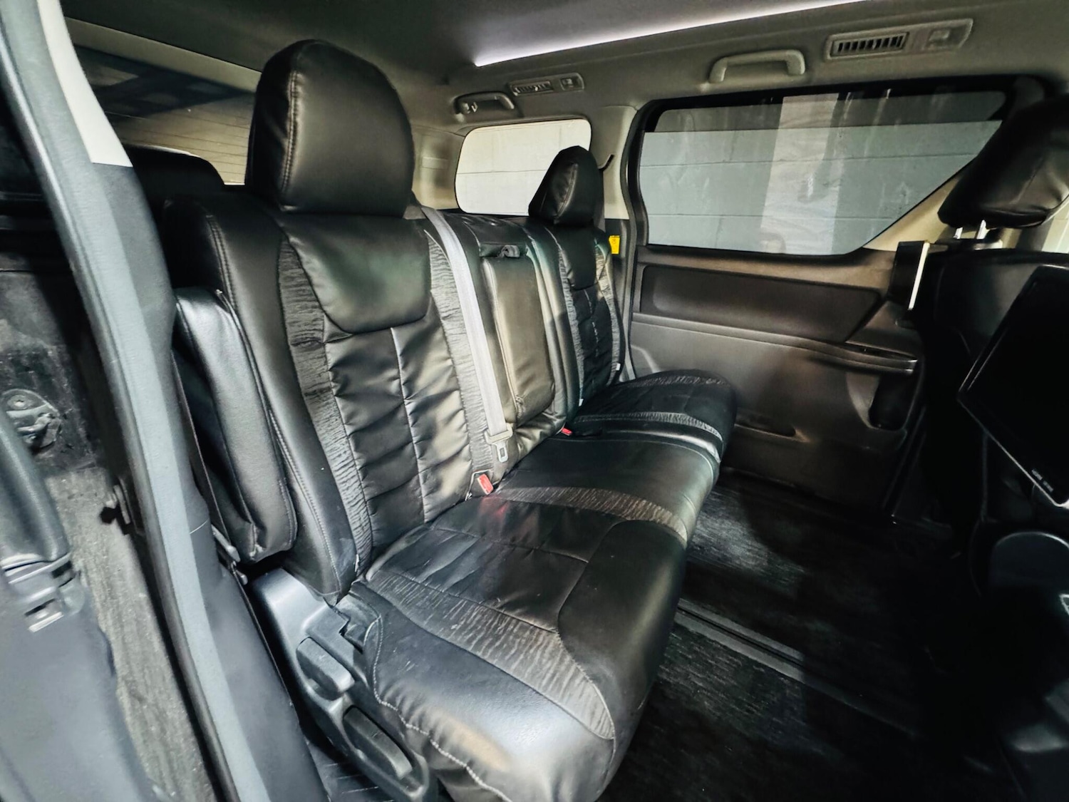 Used Toyota Vellfire for sale - 77351627: Photo 12