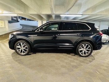 Used Volkswagen Touareg 2019 for sale - 76359989: Photo