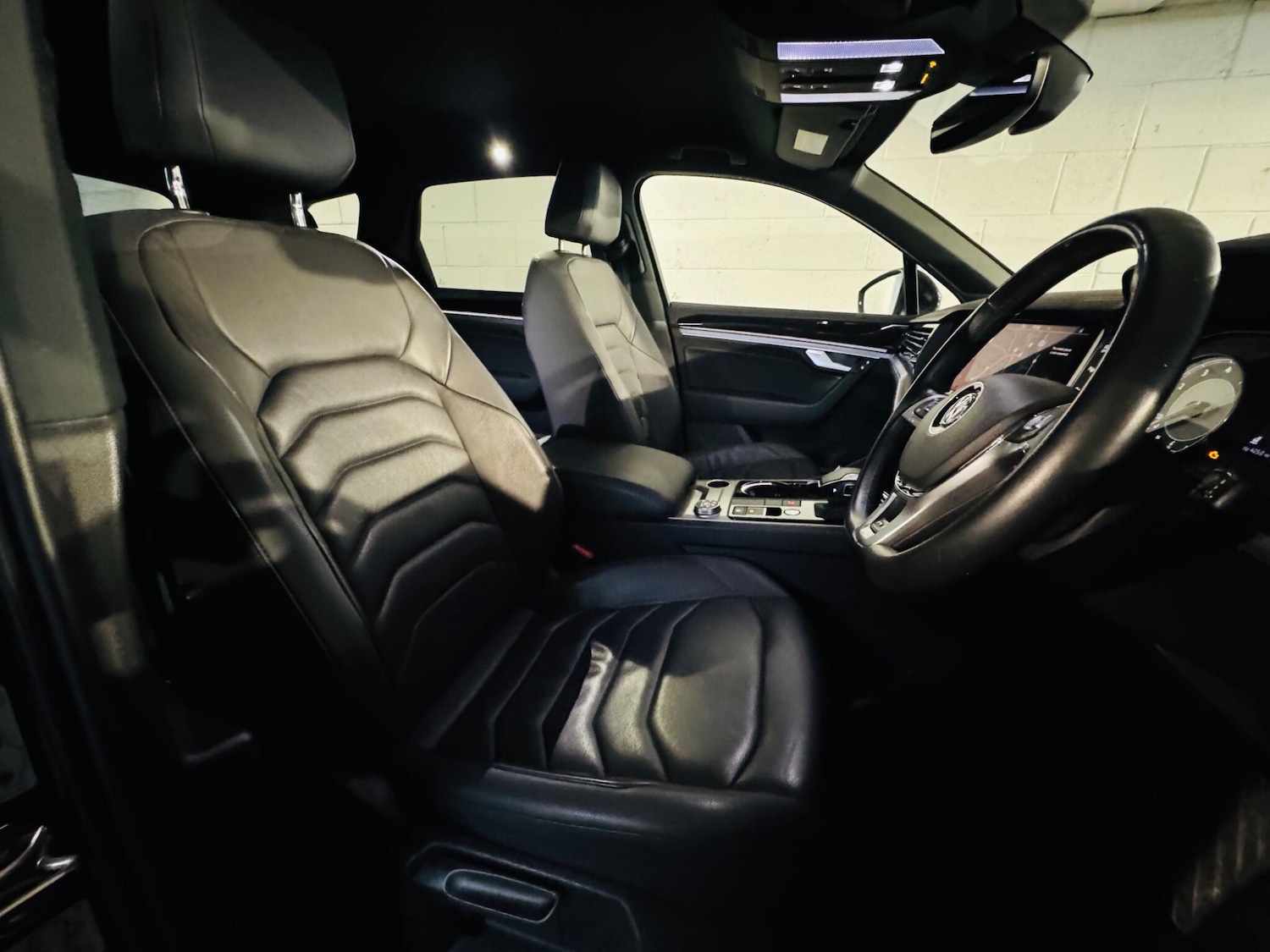 Used Volkswagen Touareg 2019 for sale - 76359989: Photo 6