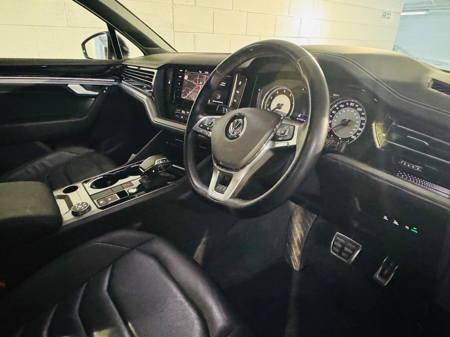 Used Volkswagen Touareg 2019 for sale - 76359989: Photo 7