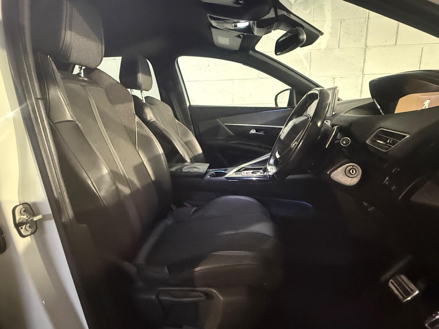 Used Peugeot 3008 2018 for sale - 76399072: Photo 7