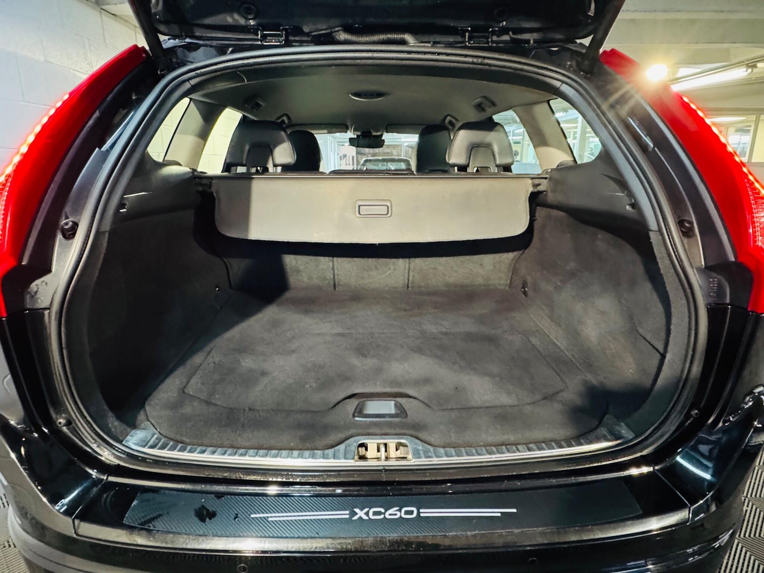 Used Volvo XC60 2016 for sale - 76964353: Photo 12