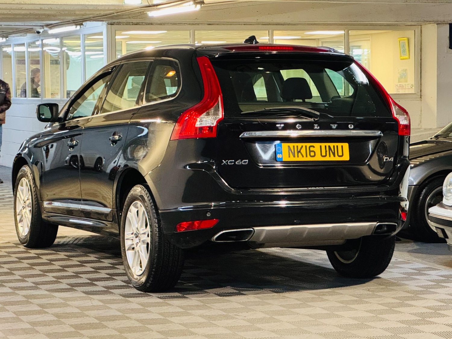 Used Volvo XC60 2016 for sale - 76964353: Photo 3
