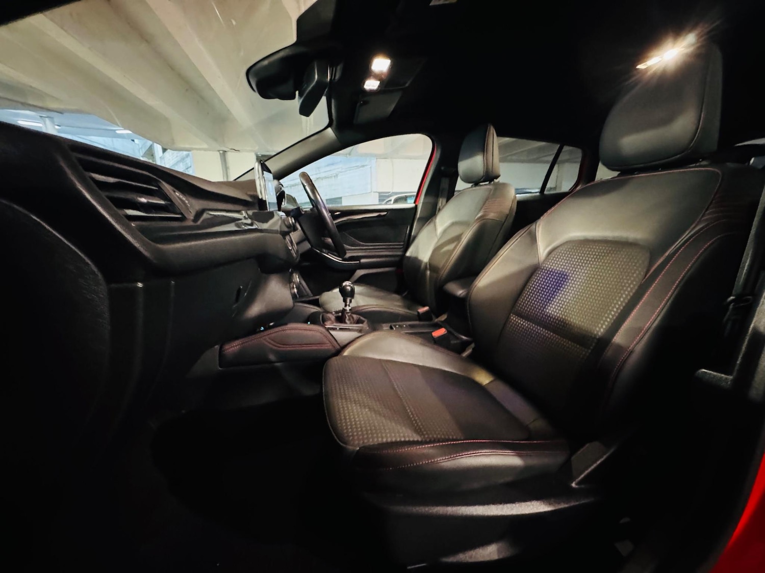 Used Ford Focus for sale - 76996211: Photo 9