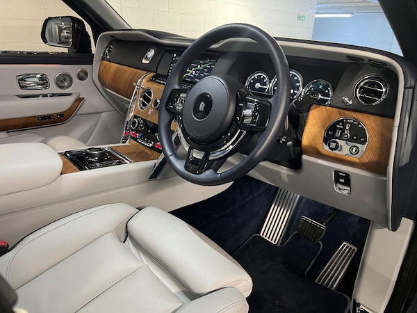 Used Rolls-Royce Cullinan 2018 for sale - 73277565: Photo 10
