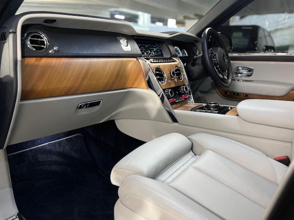 Used Rolls-Royce Cullinan 2018 for sale - 73277565: Photo 12