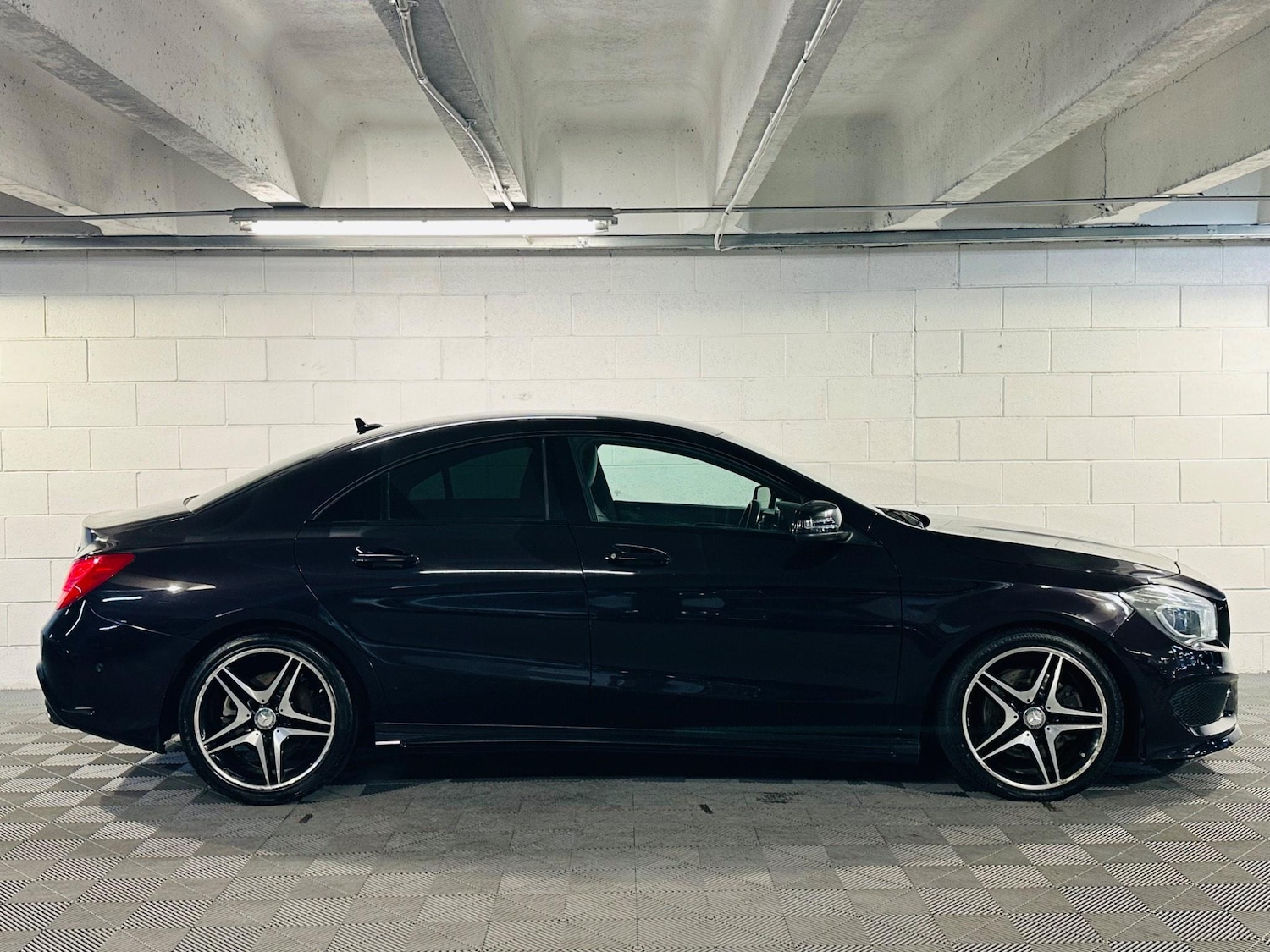 Used Mercedes-Benz CLA 2015 for sale - 76990909: Photo 2