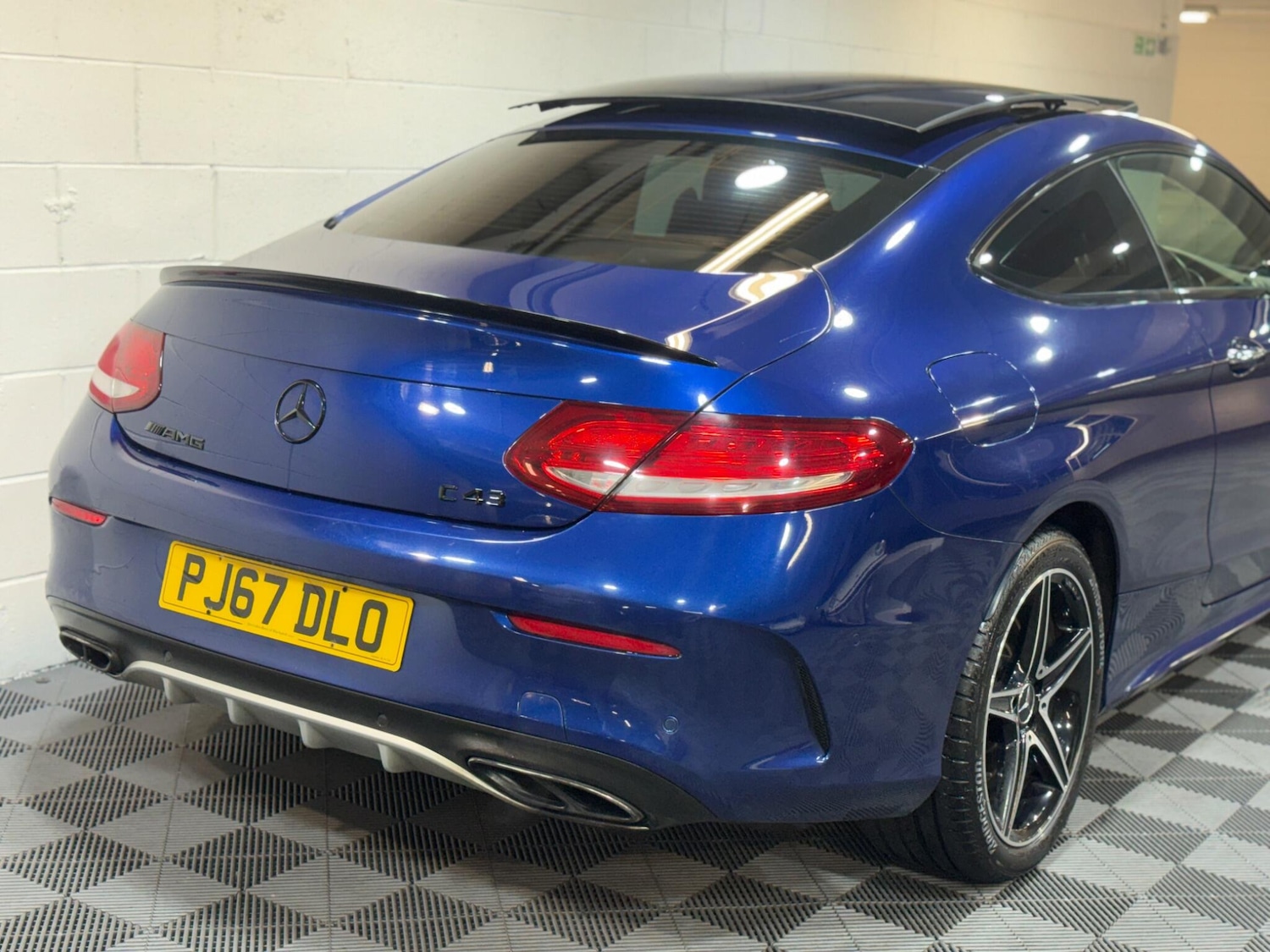 Used Mercedes-Benz C Class 2017 for sale - 77625663: Photo 14