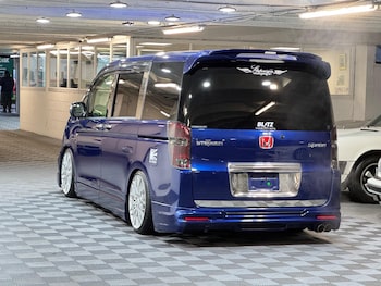 Used Honda Stepwagon 2010 for sale - 77344341: Photo