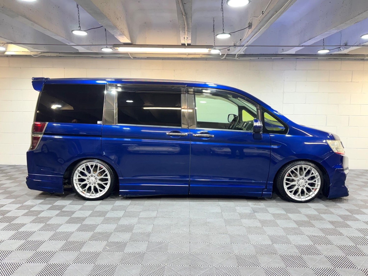 Used Honda Stepwagon for sale - 77344341: Photo 5