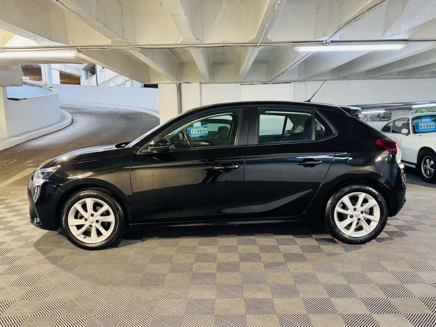 Used Vauxhall Corsa 2020 for sale - 76965637: Photo 2