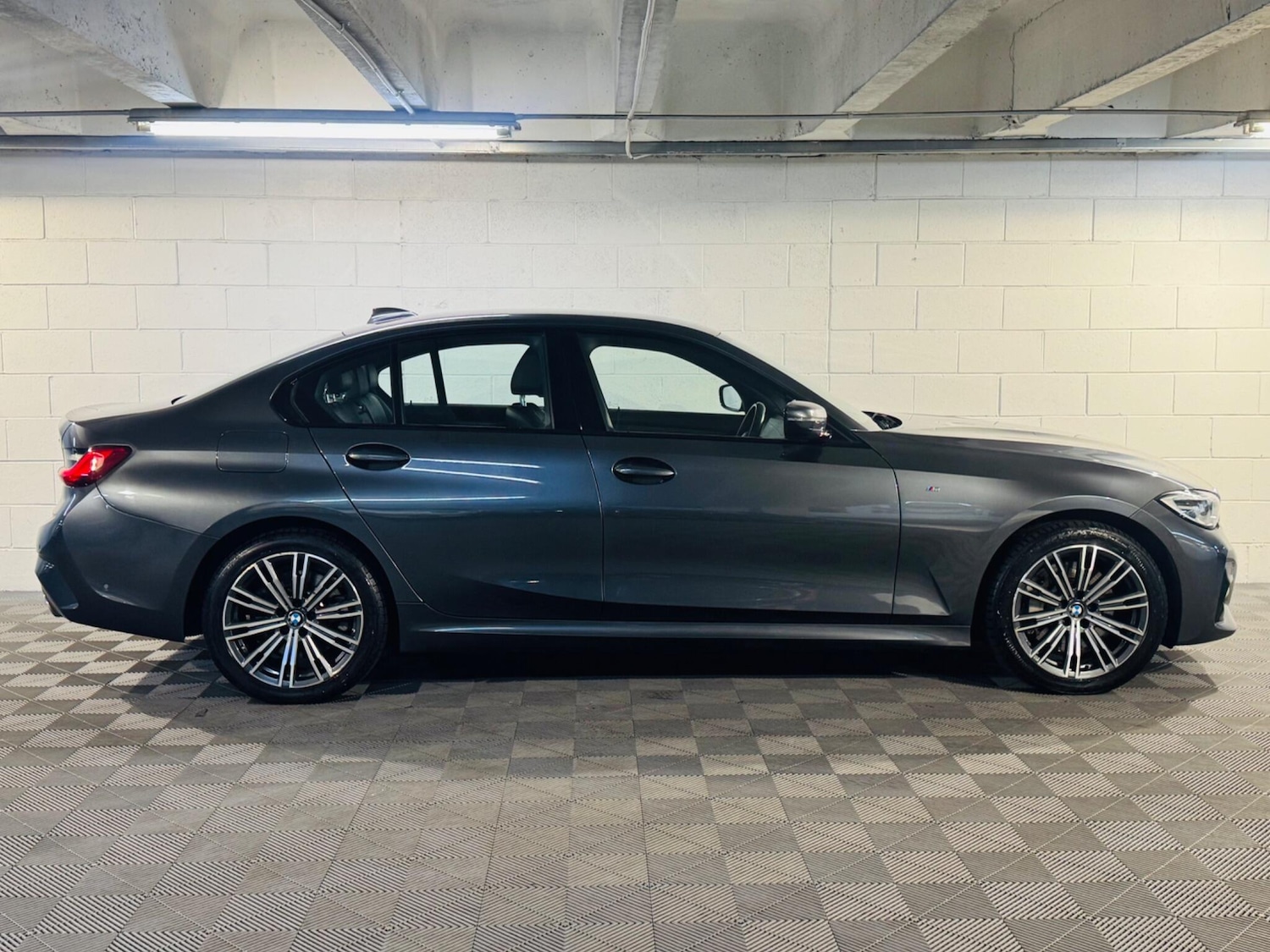 Used BMW 3 Series 2021 for sale - 76802228: Photo 5