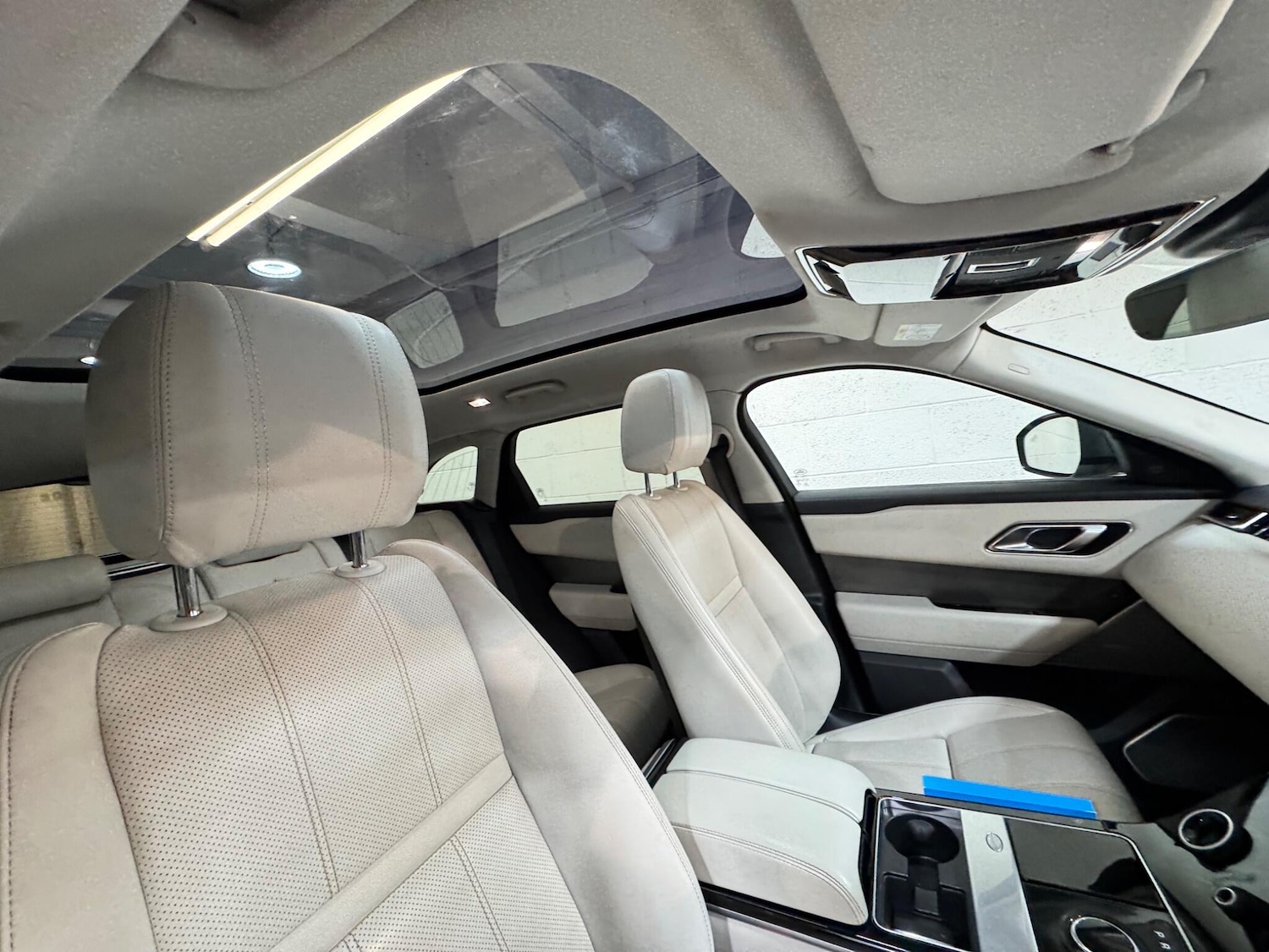 Used Land Rover Range Rover Velar 2017 for sale - 78157493: Photo 11