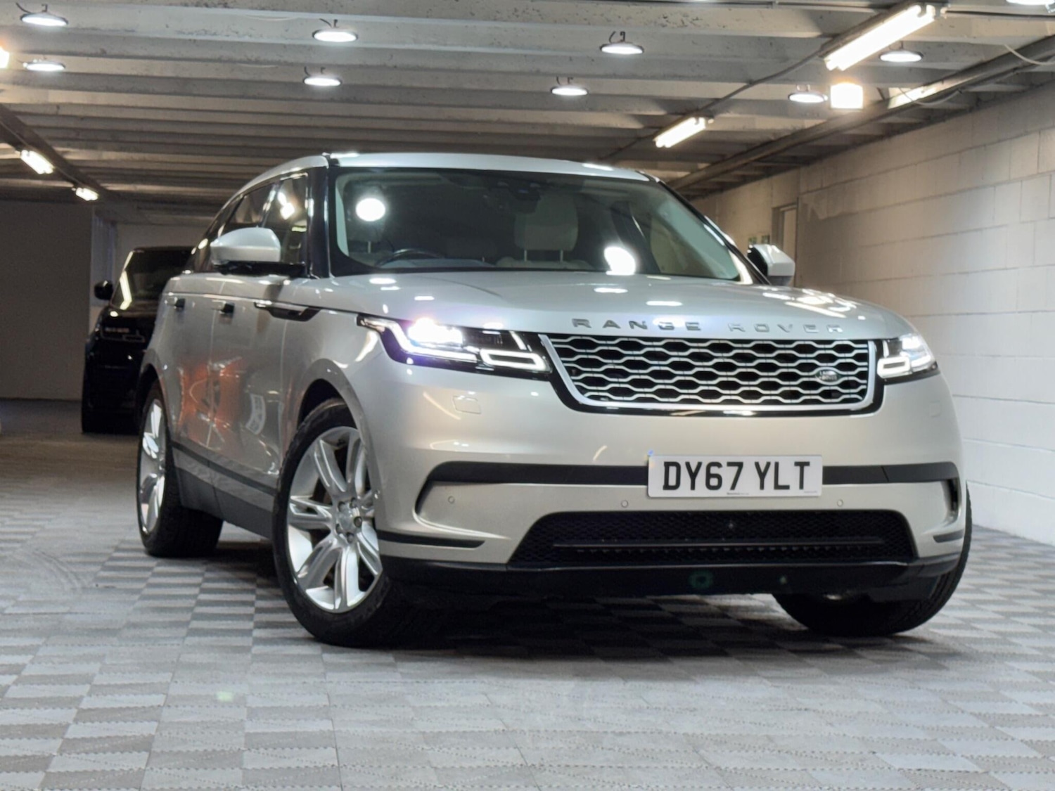 Used Land Rover Range Rover Velar 2017 for sale - 78157493: Photo 16