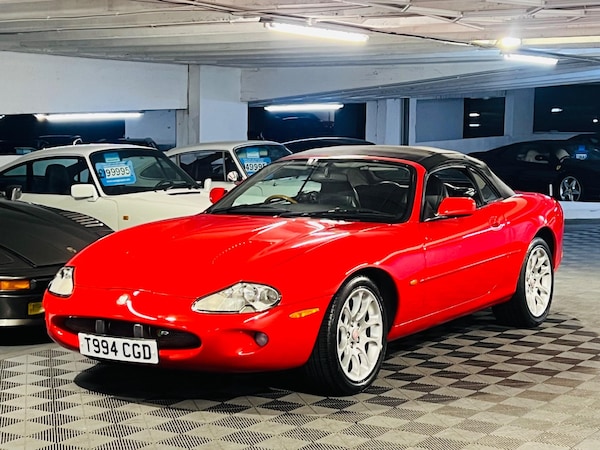 Used Jaguar XKR 1999 for sale - 73133517: Photo 6