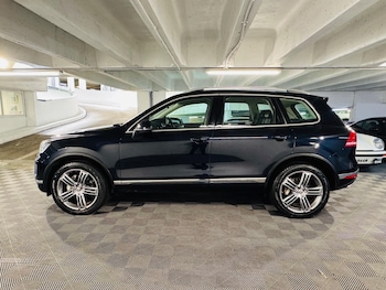Used Volkswagen Touareg 2014 for sale - 75563830: Photo
