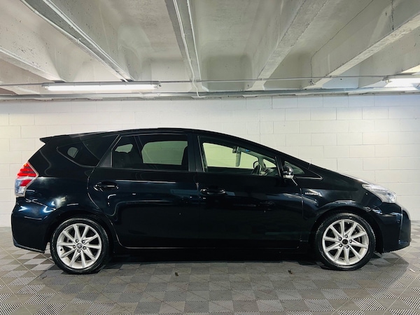 Used Toyota Prius+ 2015 for sale - 74690925: Photo 5