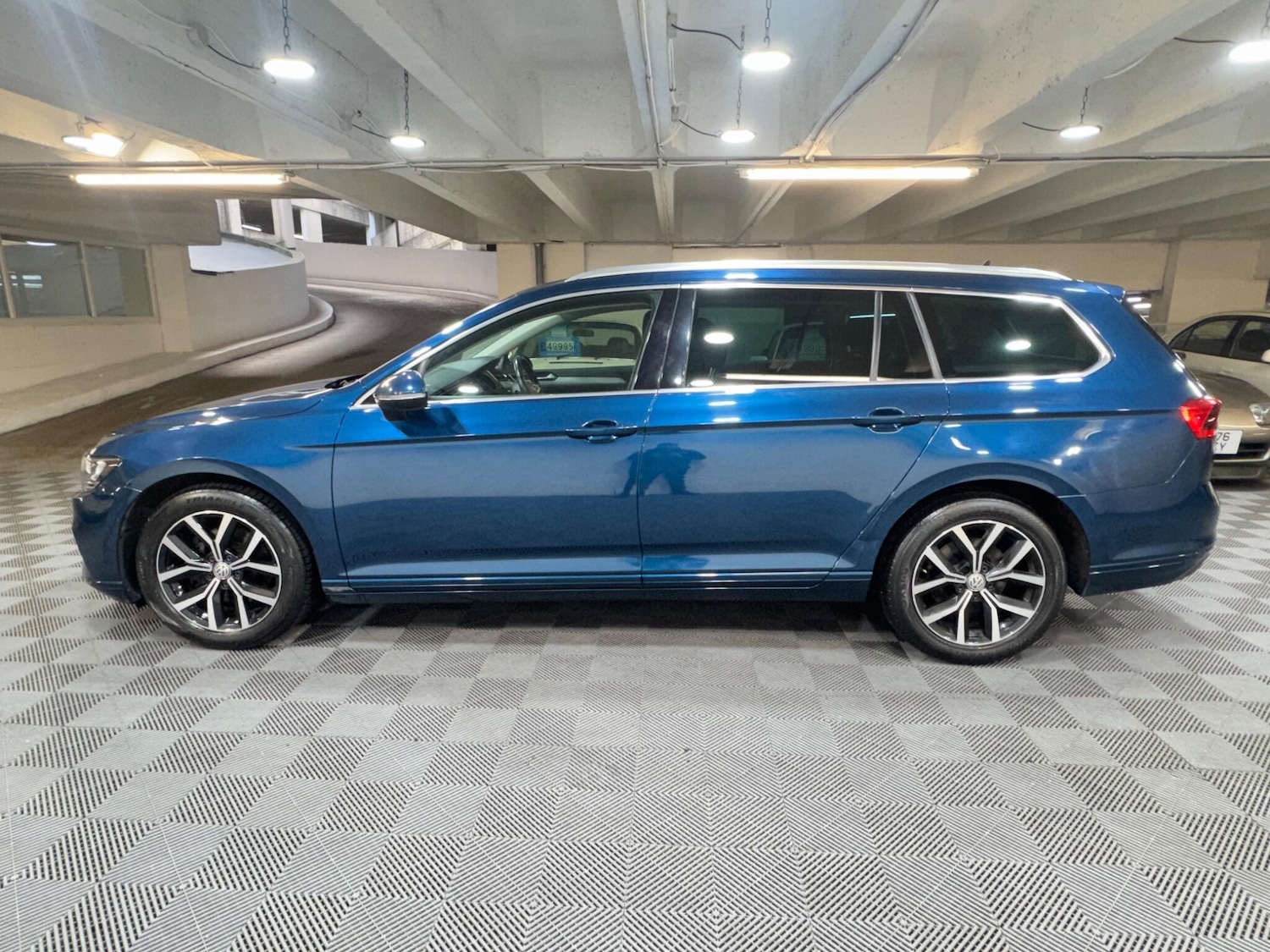 Used Volkswagen Passat 2019 for sale - 77768561: Photo 3