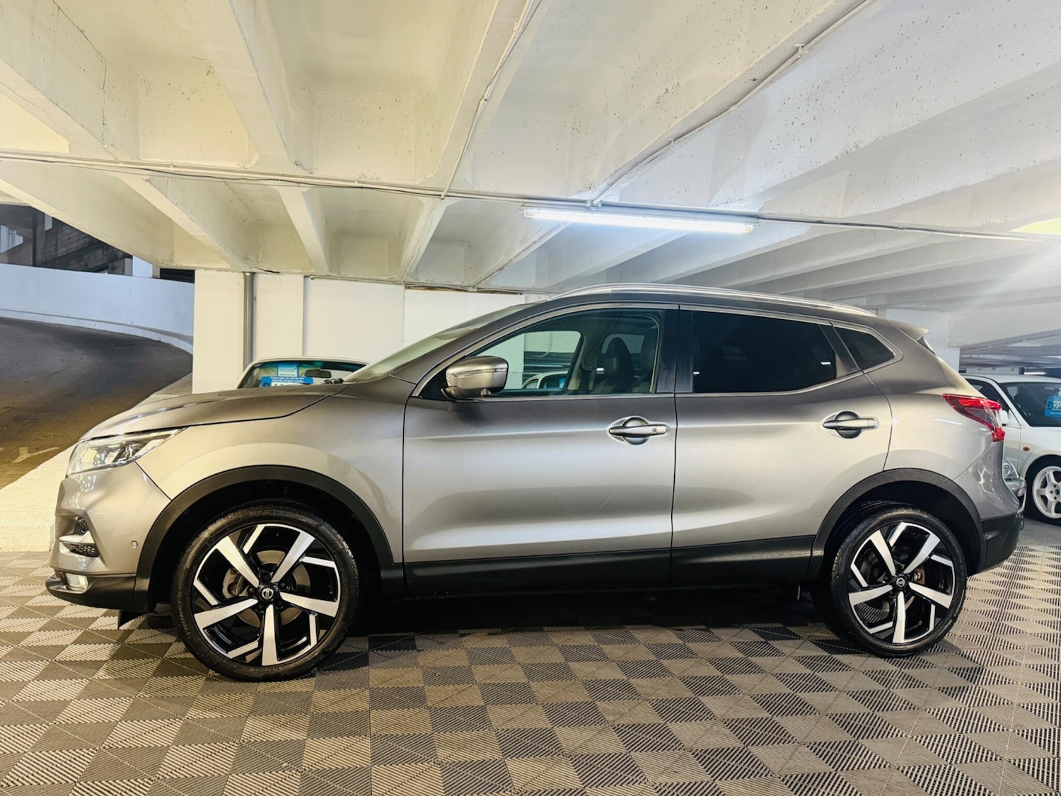 Used Nissan Qashqai 2019 for sale - 77120077: Photo 2