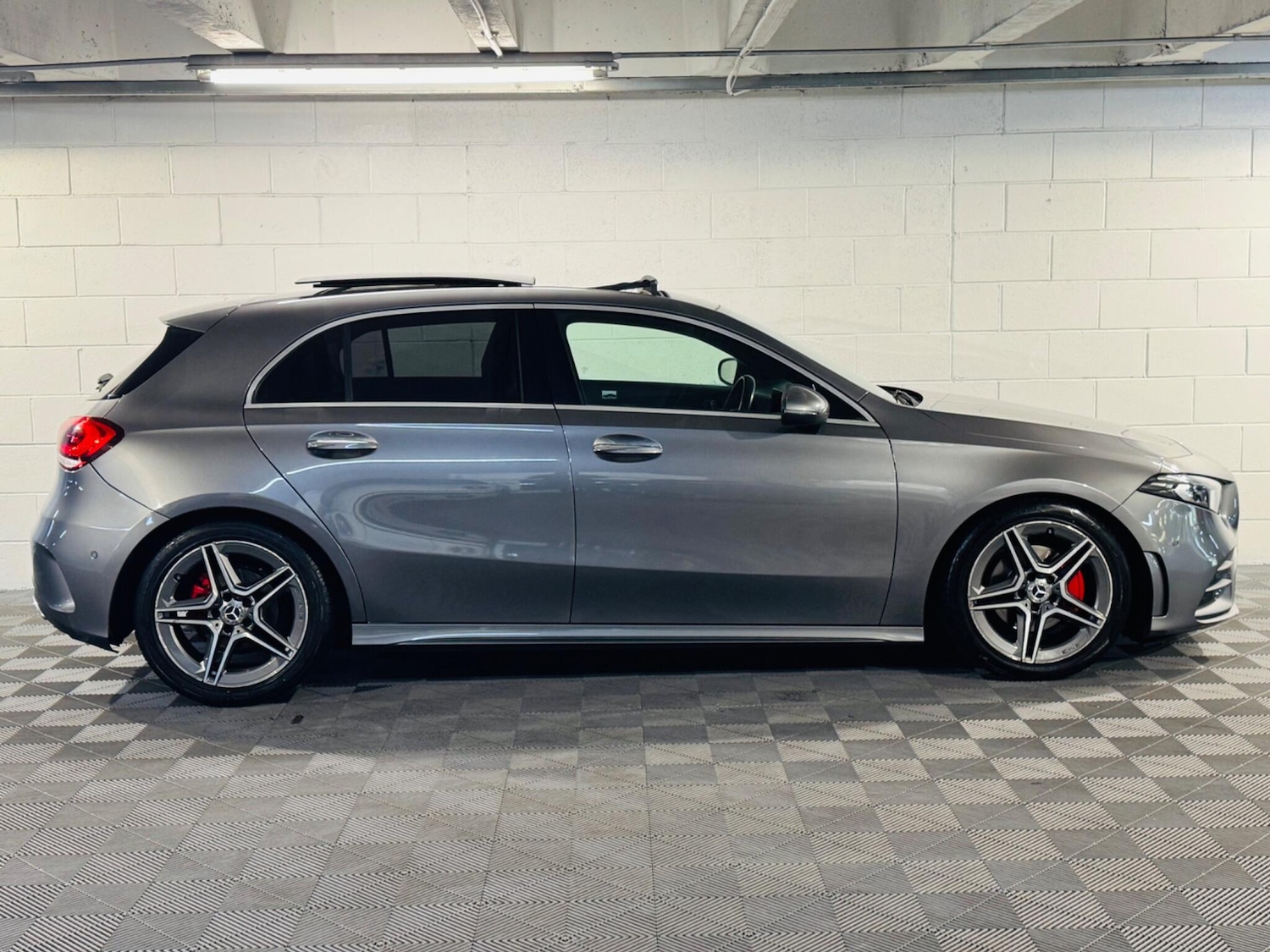 Used Mercedes-Benz A-Class 2019 for sale - 76988422: Photo 5