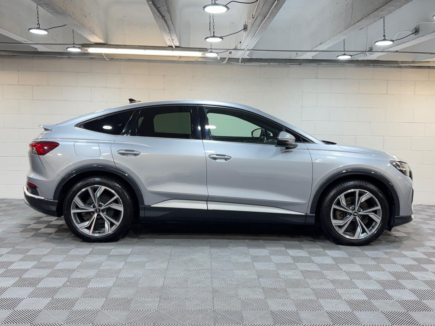 Used Audi Q4 e-tron 2021 for sale - 77612008: Photo 5