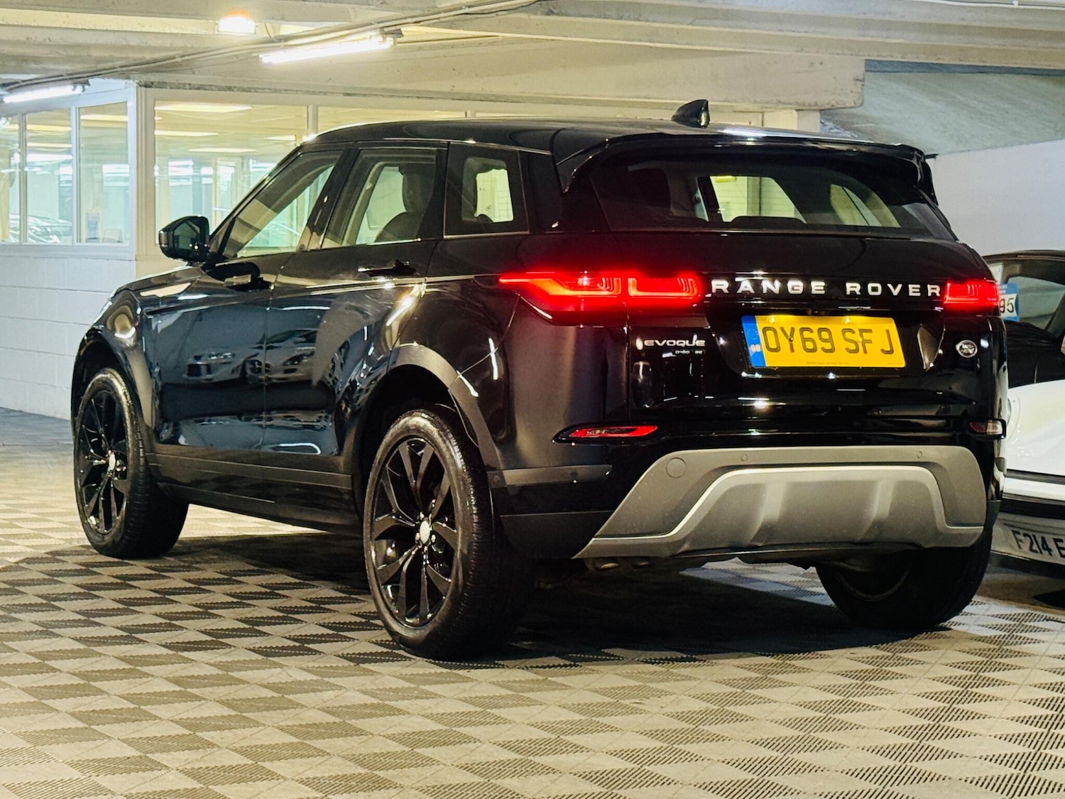Used Land Rover Range Rover Evoque 2019 for sale - 76991388: Photo 3