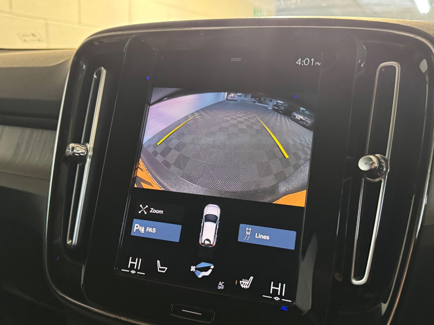 Used Volvo XC40 2021 for sale - 77081381: Photo 12