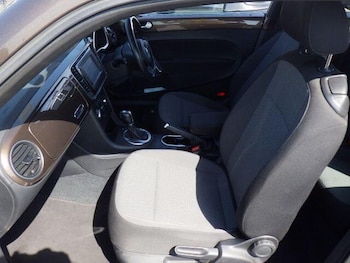 Used Volkswagen Beetle 2015 for sale - 79475263: Photo